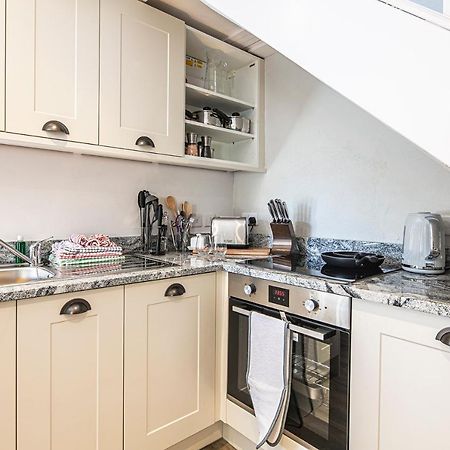 The Artists Loft: Historic 17th Century Cottage Conversion Bakewell Exterior photo