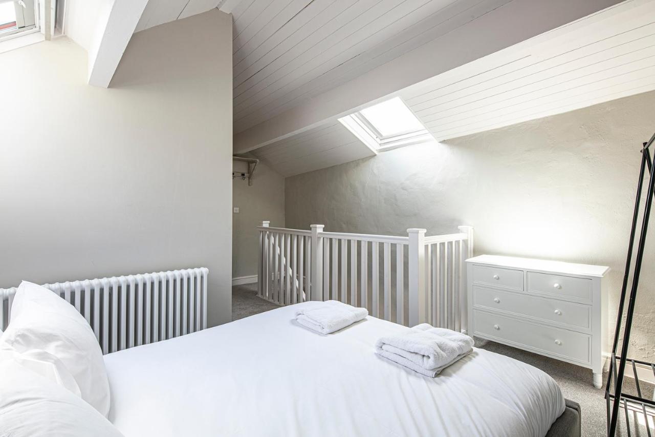 The Artists Loft: Historic 17th Century Cottage Conversion Bakewell Exterior photo