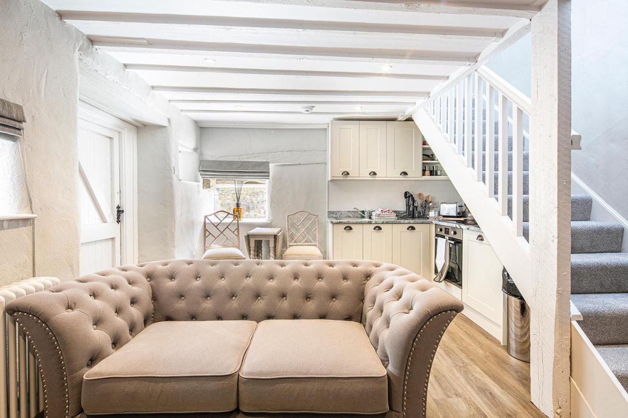 The Artists Loft: Historic 17th Century Cottage Conversion Bakewell Exterior photo
